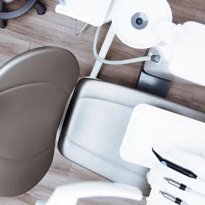 Dental chair and treatment light
